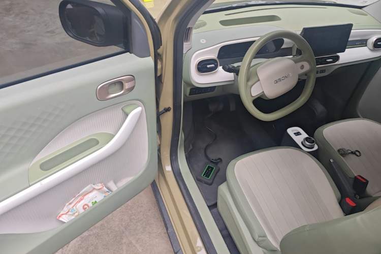 Used Geely Galaxy Panda 2025 210km Panda Rider Driver Seat