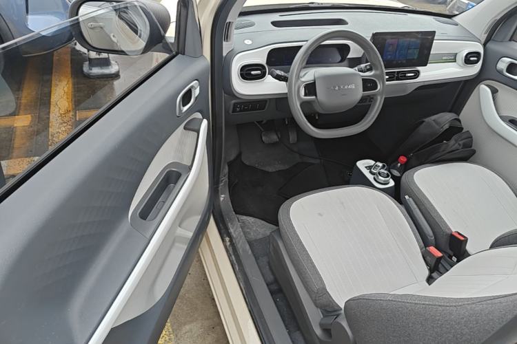 Used Geely Galaxy Panda 2025 210 km – Yuanqi Bear Driver Seat