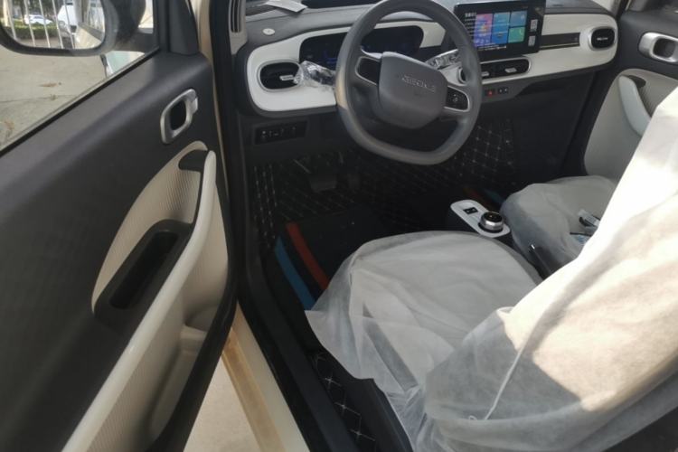 Used Geely Galaxy Panda 2025 210 km – Yuanqi Bear Driver Seat