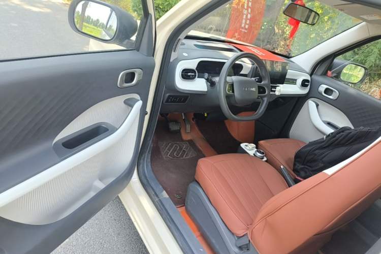 Used Geely Galaxy Panda 2025 210 km – Yuanqi Bear Driver Seat