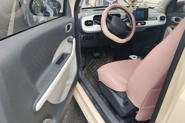 Used Geely Galaxy Panda 2025 210 km – Yuanqi Bear Driver Seat