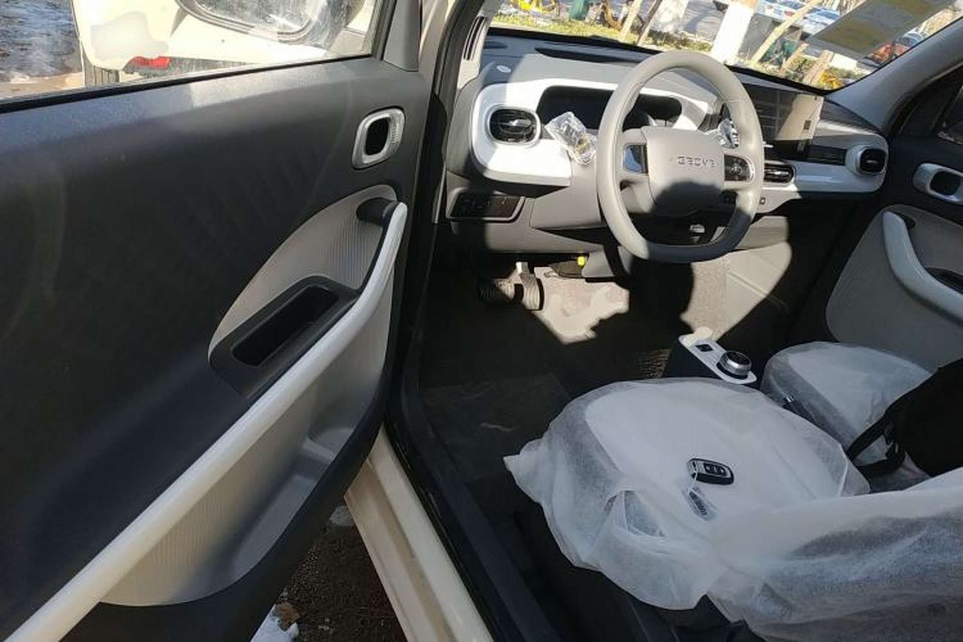 Used Geely Galaxy Panda 2025 210 km – Yuanqi Bear Driver Seat