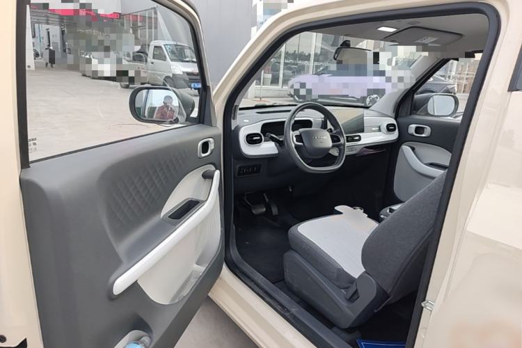 Used Geely Galaxy Panda 2025 210 km – Yuanqi Bear Driver Seat