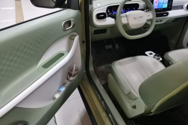 Used Geely Galaxy Panda 2025 210km Panda Rider Driver Seat