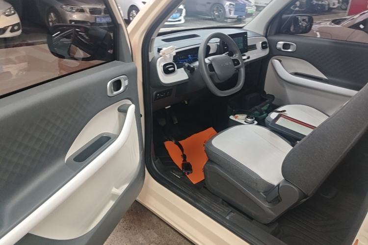 Used Geely Galaxy Panda 2025 210 km – Yuanqi Bear Driver Seat