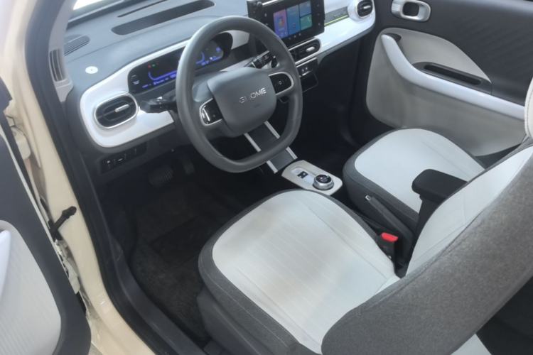 Used Geely Galaxy Panda 2025 210 km – Yuanqi Bear Driver Seat