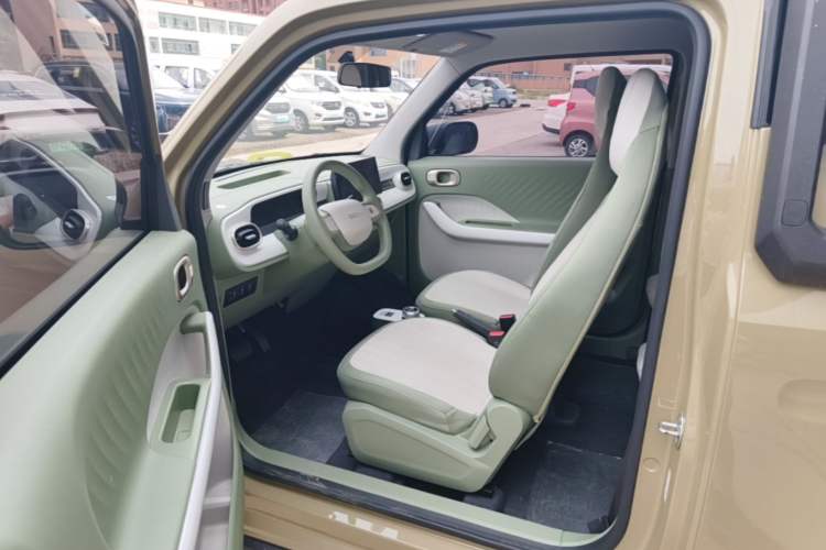 Used Geely Galaxy Panda 2025 210km Panda Rider Driver Seat