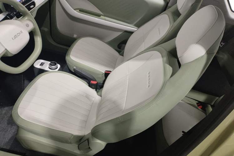 Used Geely Galaxy Panda 2025 210km Panda Rider Driver Seat