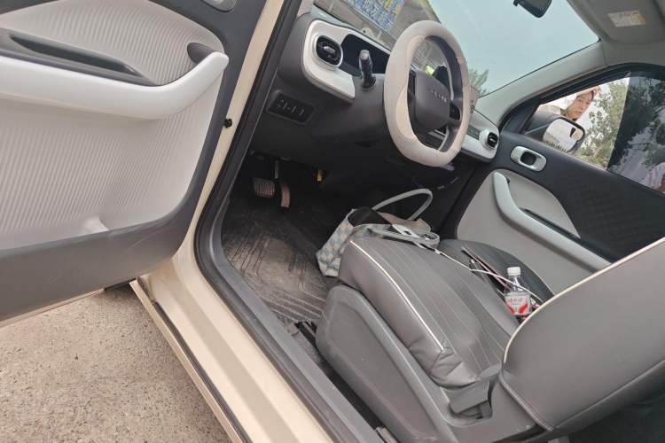 Used Geely Galaxy Panda 2025 210 km – Yuanqi Bear Driver Seat