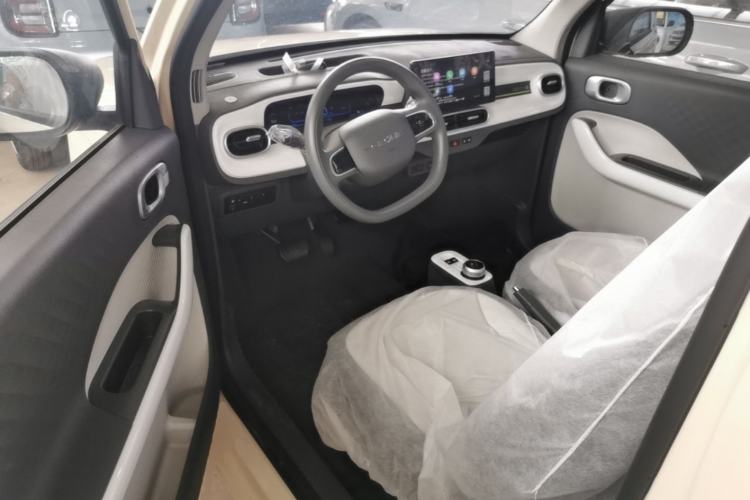 Used Geely Galaxy Panda 2025 210 km – Yuanqi Bear Driver Seat