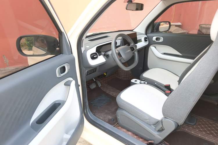 Used Geely Galaxy Panda 2025 210 km – Yuanqi Bear Driver Seat