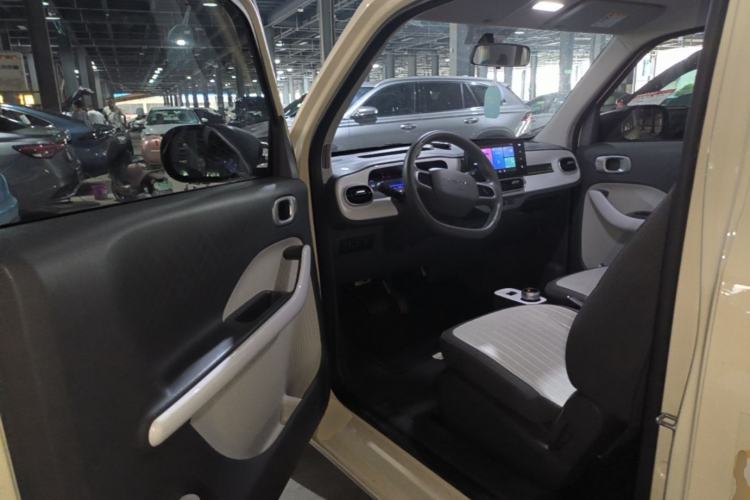 Used Geely Galaxy Panda 2025 210 km – Yuanqi Bear Driver Seat