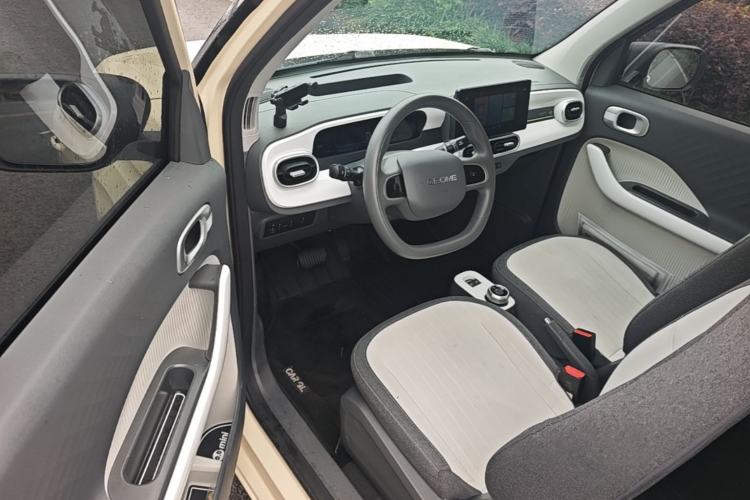 Used Geely Galaxy Panda 2025 210 km – Yuanqi Bear Driver Seat