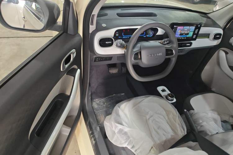 Used Geely Galaxy Panda 2025 210 km – Yuanqi Bear Driver Seat