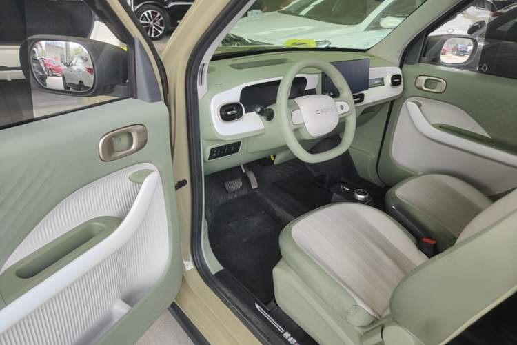 Used Geely Galaxy Panda 2025 210km Panda Rider Driver Seat