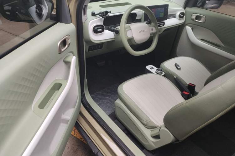 Used Geely Galaxy Panda 2025 210km Panda Rider Driver Seat