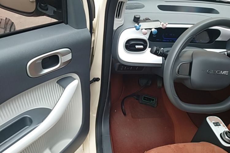 Used Geely Galaxy Panda 2025 210 km – Yuanqi Bear Driver Seat