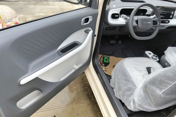 Used Geely Galaxy Panda 2025 210 km – Yuanqi Bear Driver Seat