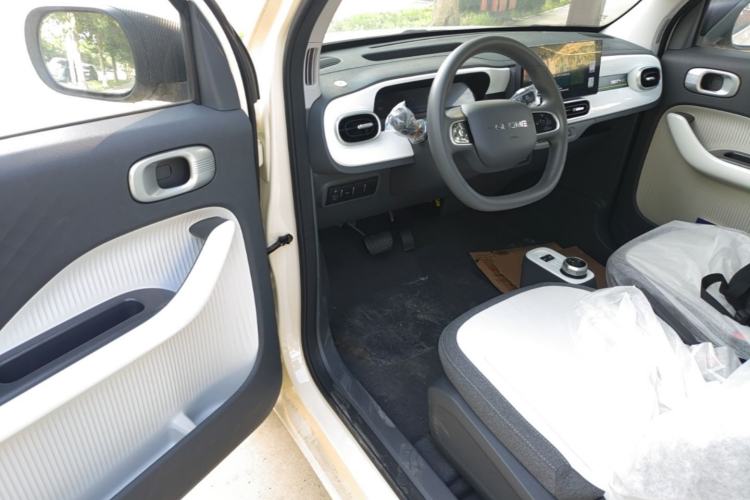 Used Geely Galaxy Panda 2025 210 km – Yuanqi Bear Driver Seat