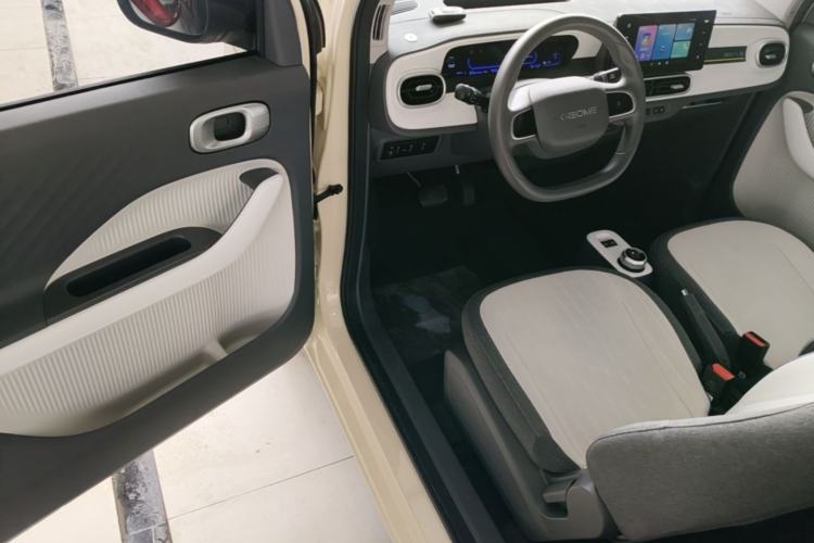 Used Geely Galaxy Panda 2025 210 km – Yuanqi Bear Driver Seat