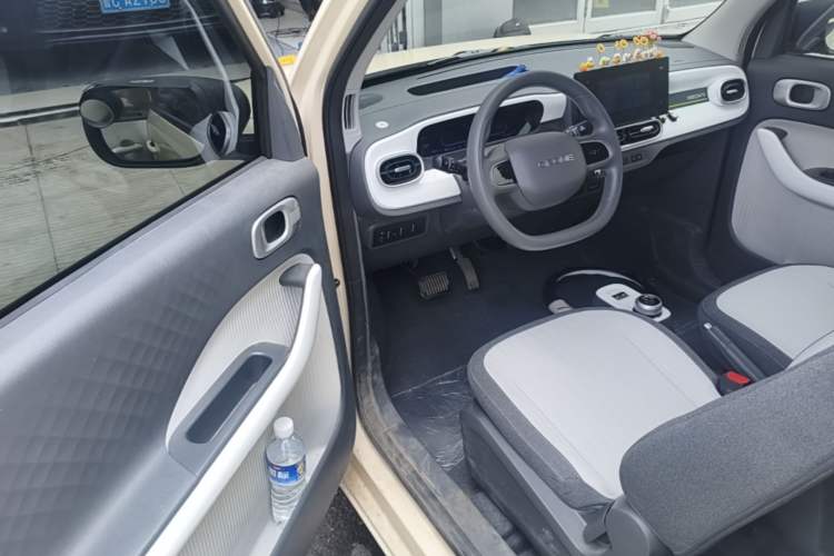 Used Geely Galaxy Panda 2025 210 km – Yuanqi Bear Driver Seat