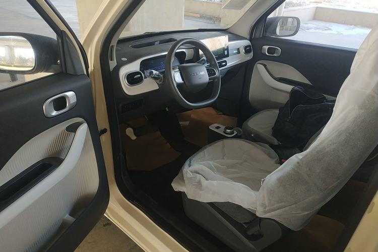 Used Geely Galaxy Panda 2025 210 km – Yuanqi Bear Driver Seat