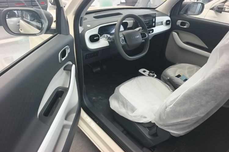 Used Geely Galaxy Panda 2025 210 km – Yuanqi Bear Driver Seat