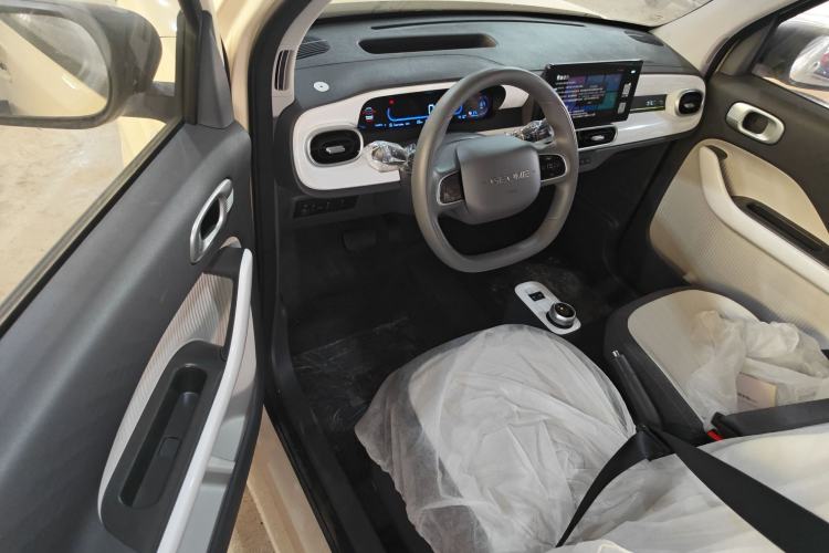 Used Geely Galaxy Panda 2025 210 km – Yuanqi Bear Driver Seat