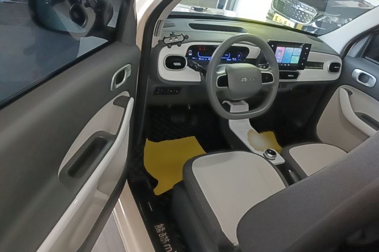Used Geely Galaxy Panda 2025 210 km – Yuanqi Bear Driver Seat