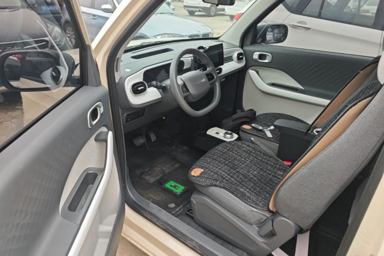 Used Geely Galaxy Panda 2025 210 km – Yuanqi Bear Driver Seat