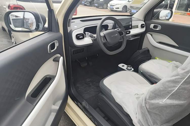 Used Geely Galaxy Panda 2025 210 km – Yuanqi Bear Driver Seat