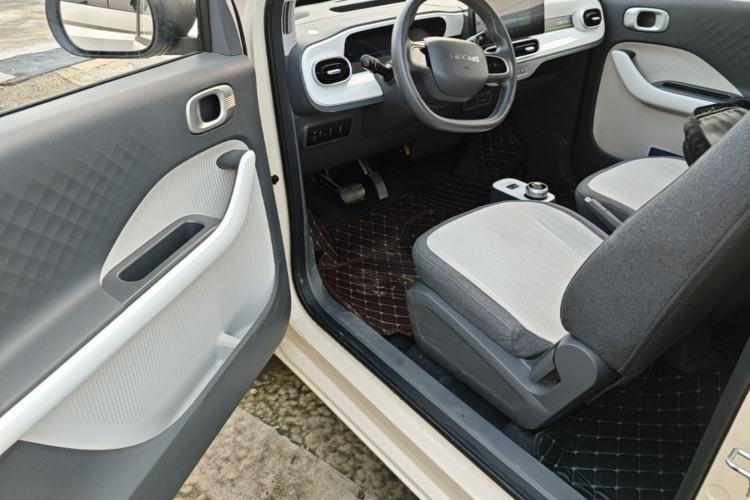 Used Geely Galaxy Panda 2025 210 km – Yuanqi Bear Driver Seat