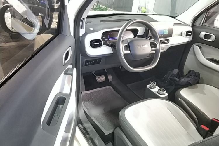 Used Geely Galaxy Panda 2025 210 km – Yuanqi Bear Driver Seat