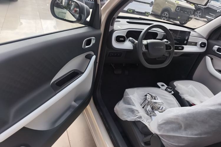 Used Geely Galaxy Panda 2025 210 km – Yuanqi Bear Driver Seat