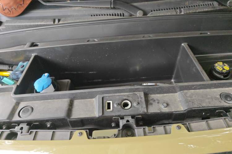 Used Geely Galaxy Panda 2025 210km Panda Rider Engine Bay