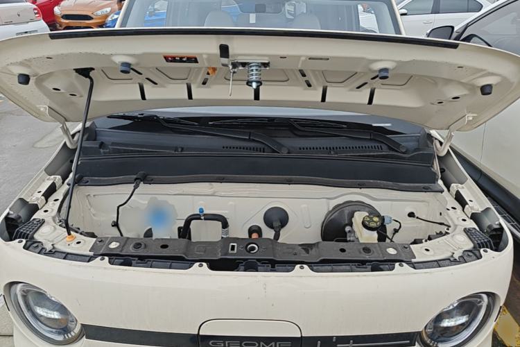 Used Geely Galaxy Panda 2025 210 km – Yuanqi Bear Engine Bay