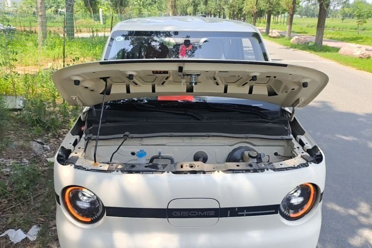 Used Geely Galaxy Panda 2025 210 km – Yuanqi Bear Engine Bay