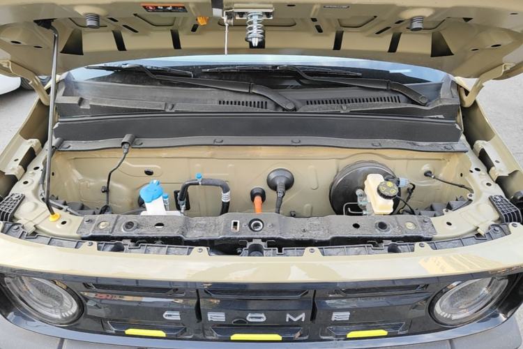 Used Geely Galaxy Panda 2025 210km Panda Rider Engine Bay