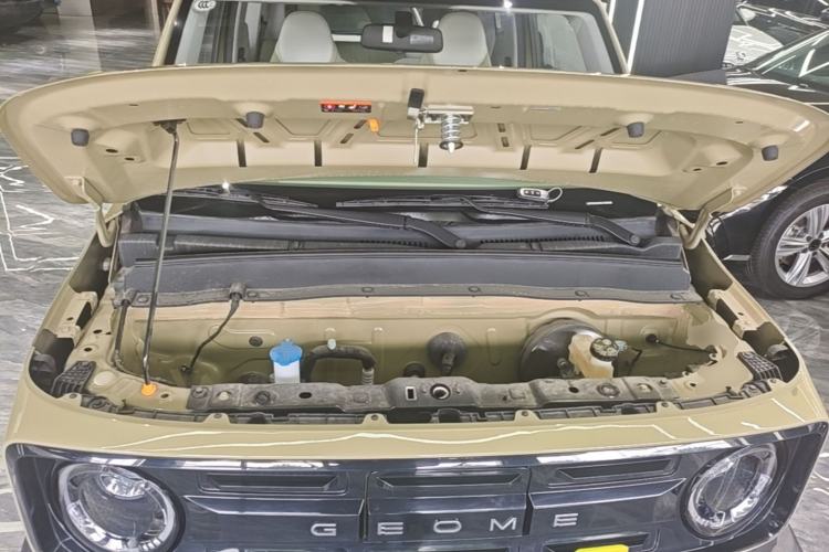 Used Geely Galaxy Panda 2025 210km Panda Rider Engine Bay