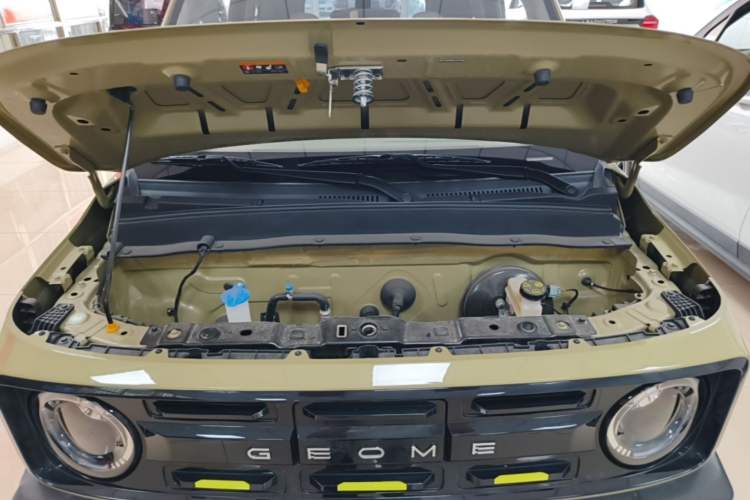 Used Geely Galaxy Panda 2025 210km Panda Kart Engine Bay
