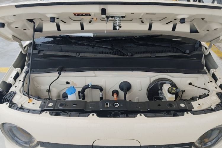 Used Geely Galaxy Panda 2025 210 km – Yuanqi Bear Engine Bay