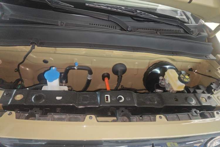 Used Geely Galaxy Panda 2025 210km Panda Rider Engine Bay