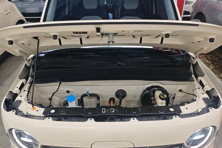 Used Geely Galaxy Panda 2025 210 km – Yuanqi Bear Engine Bay