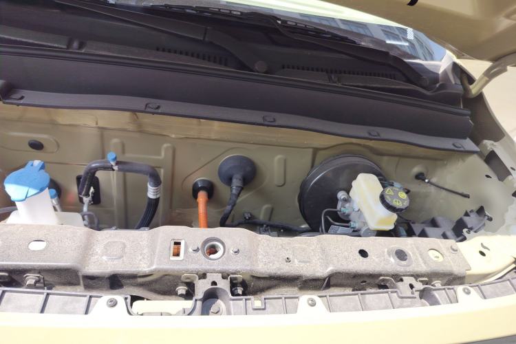 Used Geely Galaxy Panda 2025 210km Panda Rider Engine Bay