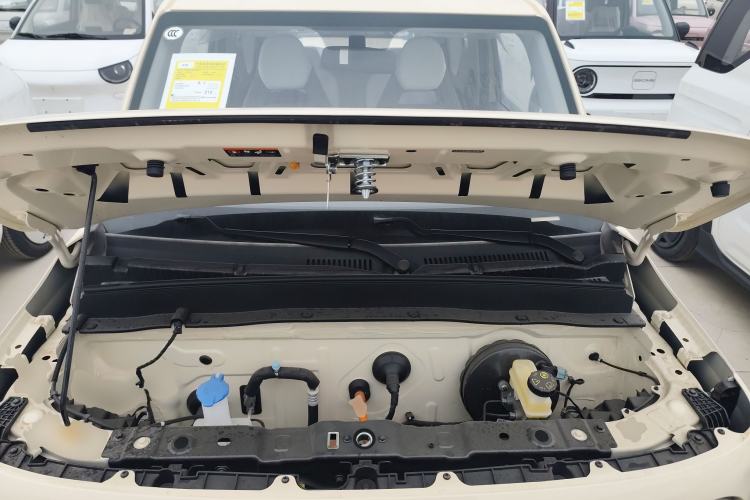 Used Geely Galaxy Panda 2025 210 km – Yuanqi Bear Engine Bay