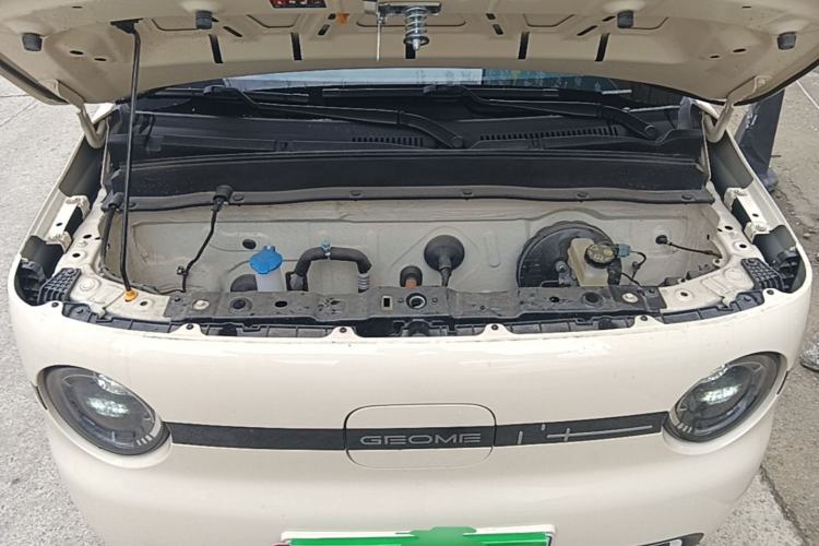 Used Geely Galaxy Panda 2025 210 km – Yuanqi Bear Engine Bay