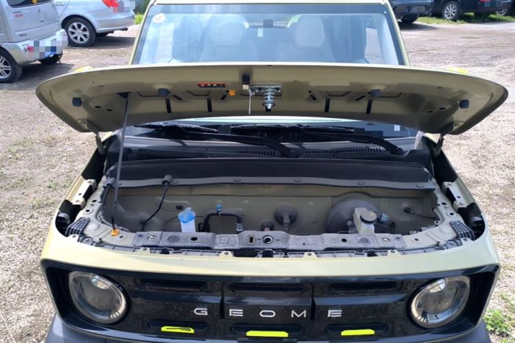 Used Geely Galaxy Panda 2025 210km Panda Rider Engine Bay
