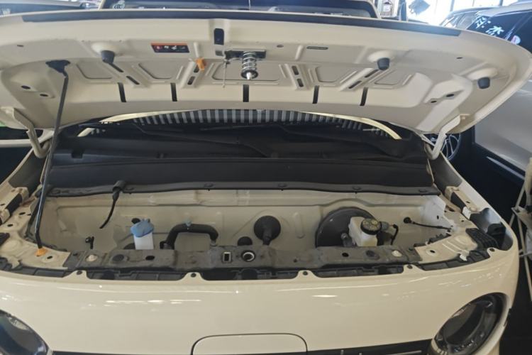 Used Geely Galaxy Panda 2025 210 km – Yuanqi Bear Engine Bay