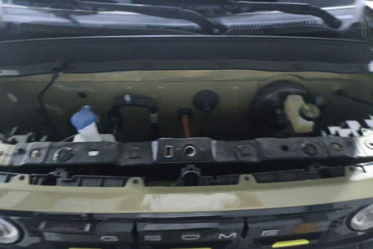 Used Geely Galaxy Panda 2025 210km Panda Rider Engine Bay