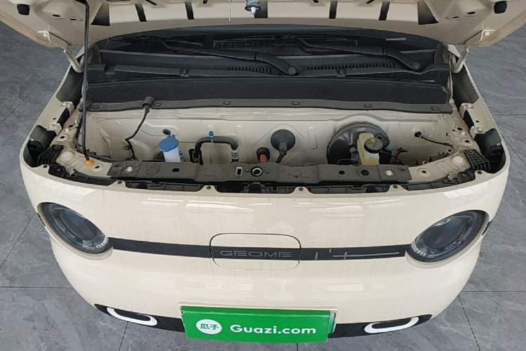 Used Geely Galaxy Panda 2025 210 km – Yuanqi Bear Engine Bay